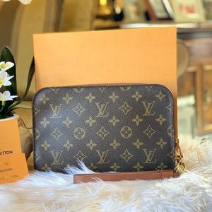 Louis Vuitton Orsay Clutch